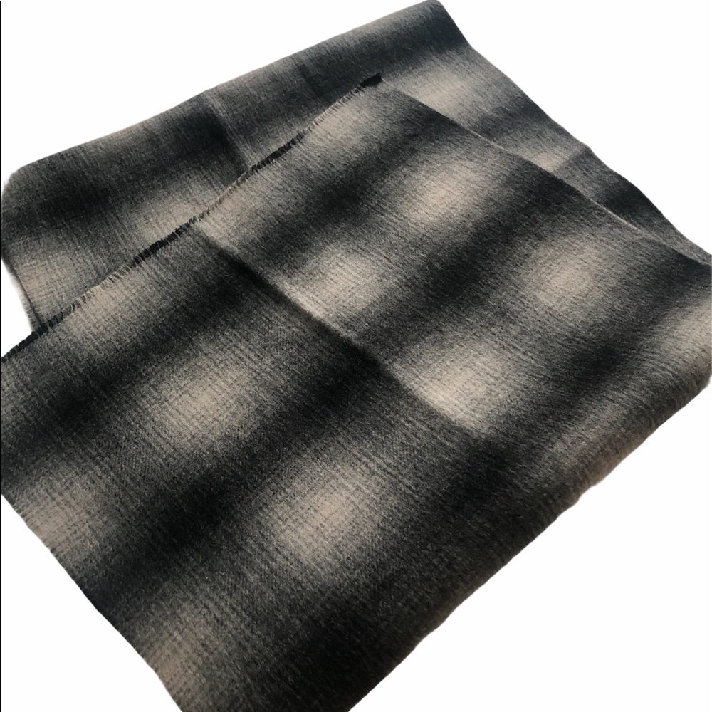 NWOT Club Monaco scarf